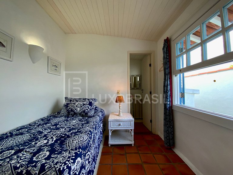 Mansão Búzios Pé na Areia 09 Suítes