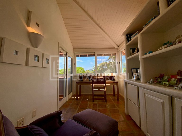 Mansão Búzios Pé na Areia 09 Suítes