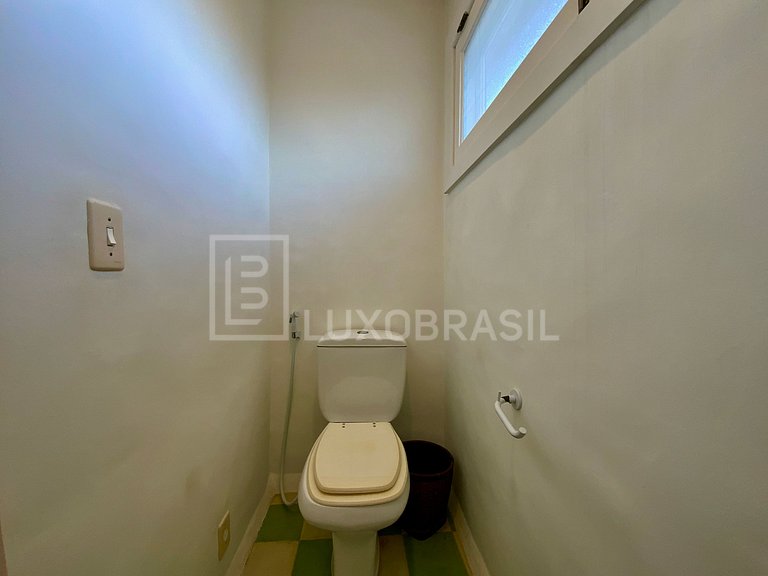 Mansão Búzios Pé na Areia 09 Suítes