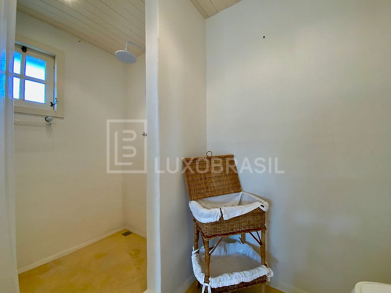 Mansão Búzios Pé na Areia 09 Suítes