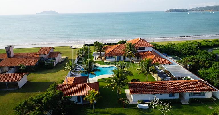 Mansão Búzios Pé na Areia 09 Suítes