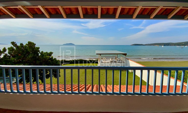 Mansão Búzios Pé na Areia 09 Suítes