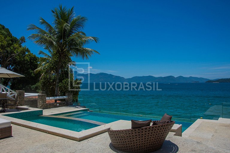 LUXOBRASIL #AR19 Casa Bella Angra 07 Suites Vacation Rentals
