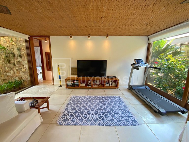 Mansão Búzios Pé na Areia 07 Suítes