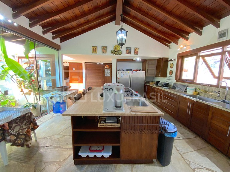 LuxoBrasil #BZ35 Villa Ocean Bliss 09 Bedrooms Beach Front B