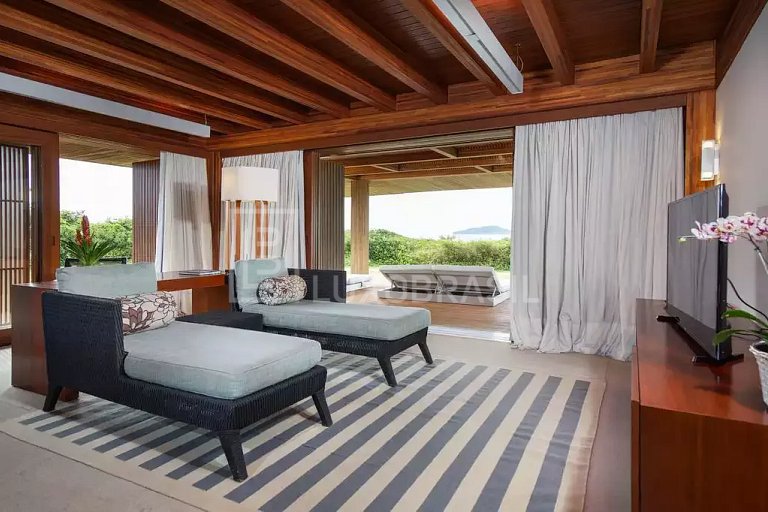 Casa Luxo Pé na Areia Manguinhos Búzios 12 Suítes