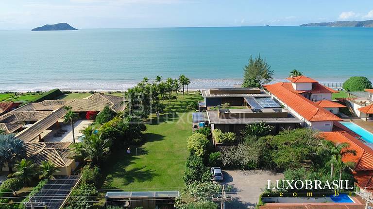 Mansão Búzios Pé na Areia 07 Suítes