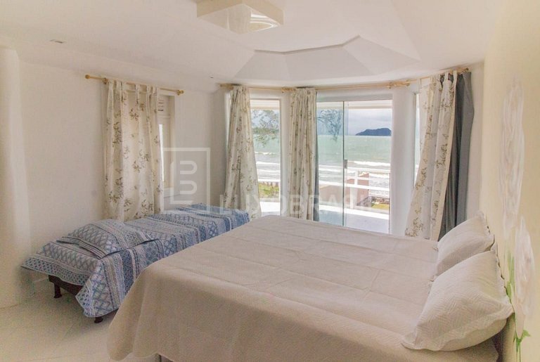 Casa da Baleia 05 Quartos Pé na Areia