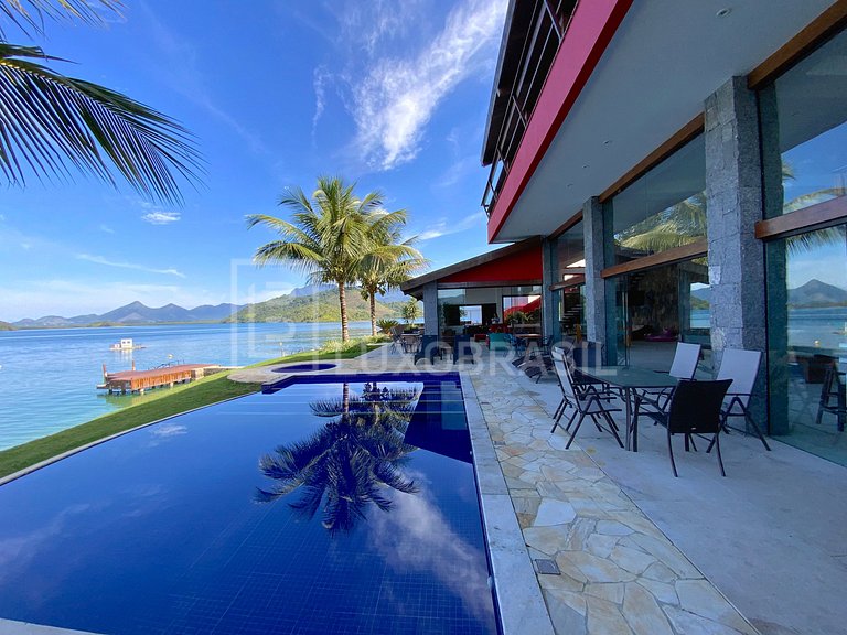 Mansão Pé na Areia em Praia Particular - Angra dos Reis