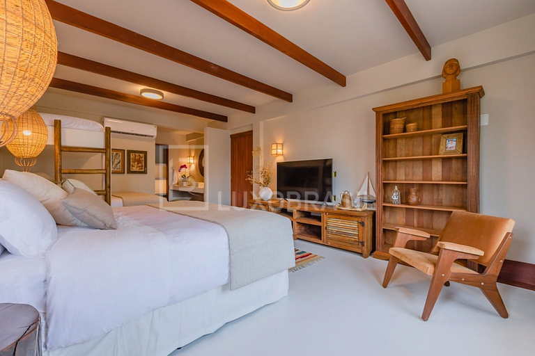 LUXOBRASIL #CE01 Stone House 05 Bedrooms Beachfront Icaraizi