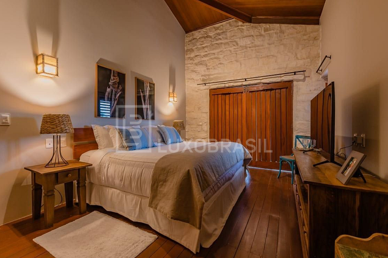 LUXOBRASIL #CE01 Stone House 05 Bedrooms Beachfront Icaraizi