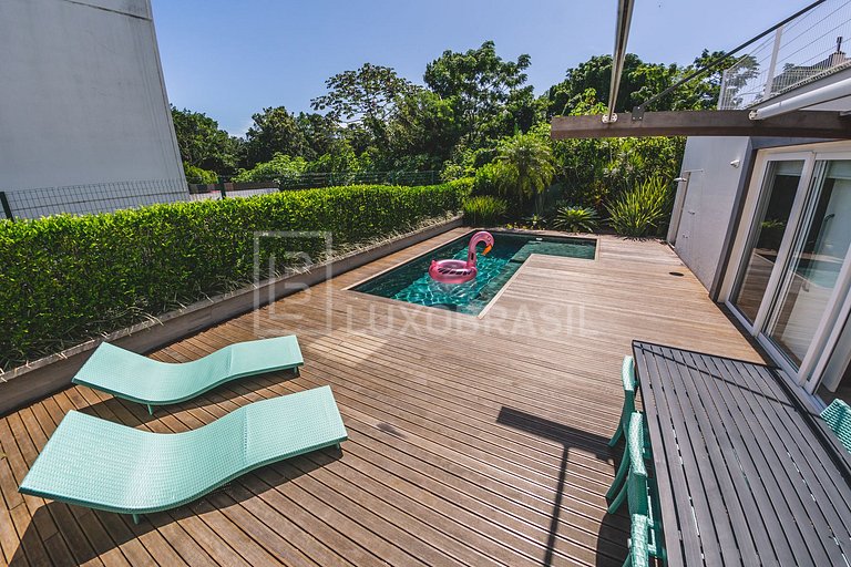 Maravilhosa Casa Esmeralda com 04 Suítes- Jurerê #JR01
