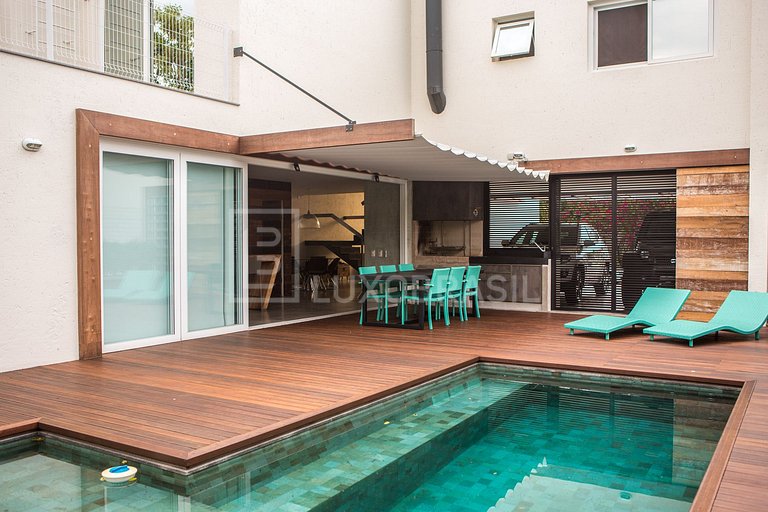 Maravilhosa Casa Esmeralda com 04 Suítes- Jurerê #JR01