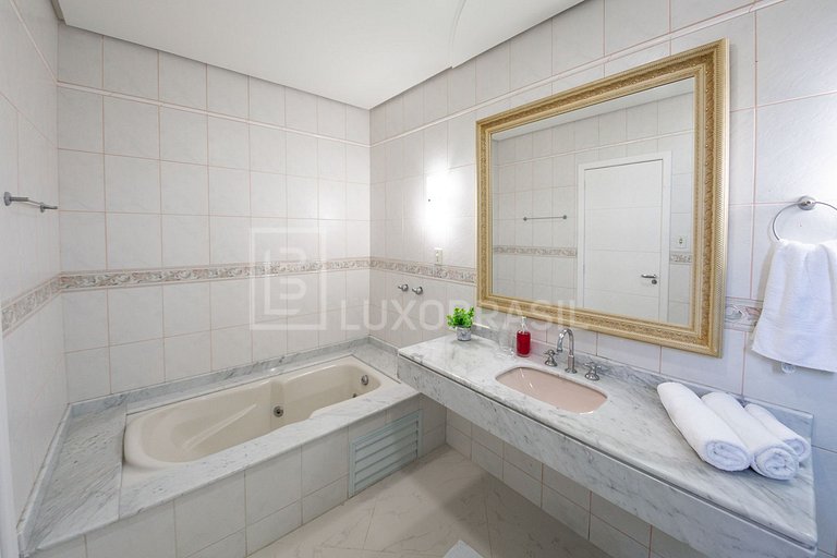 Big Summer House – 6 Suítes em Jurerê, Florianópolis