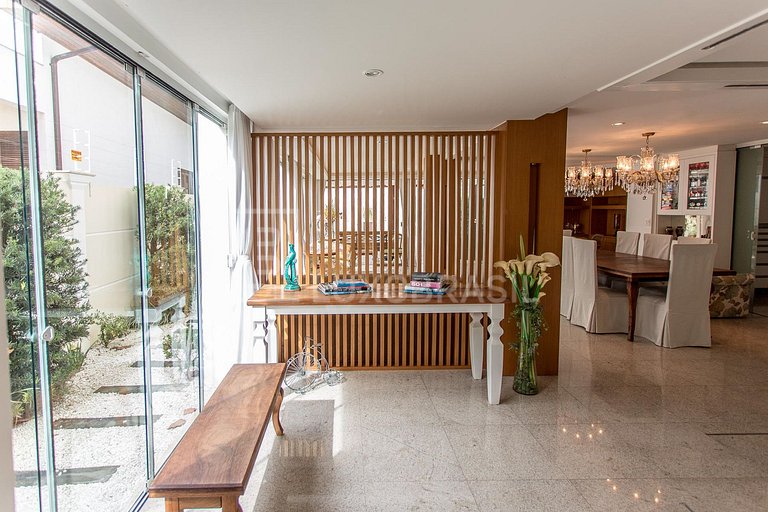 Casa Aconchego – 5 Suítes em Jurerê Internacional