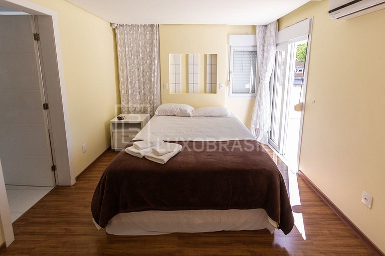 Casa Aconchego – 5 Suítes em Jurerê Internacional