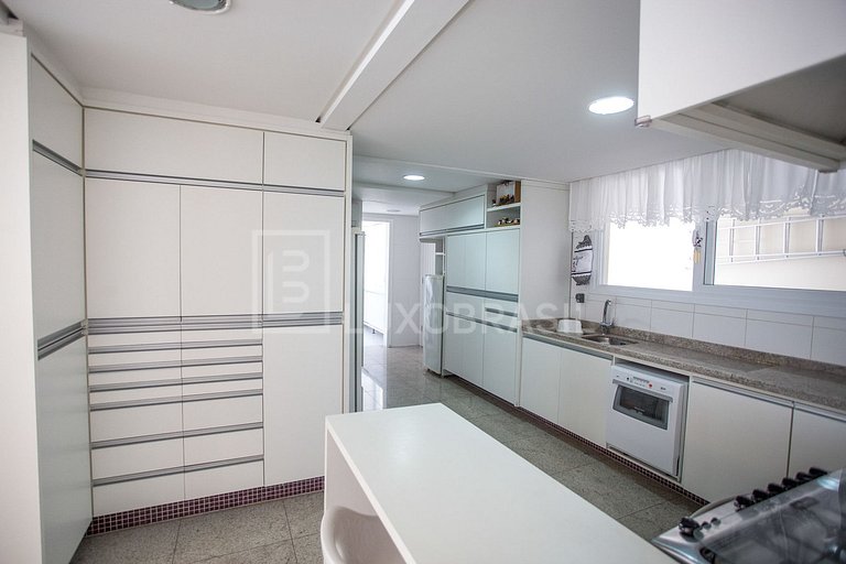 Casa Aconchego – 5 Suítes em Jurerê Internacional