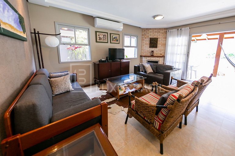 LUXOBRASIL #JR06 Casa Golden Sun - Jurerê Internacional Hous