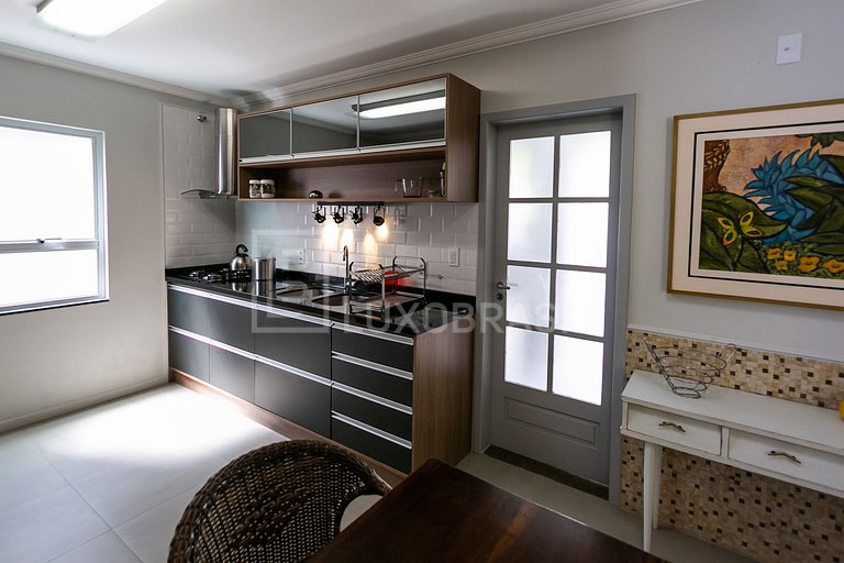 LUXOBRASIL #JR06 Casa Golden Sun - Jurerê Internacional Hous