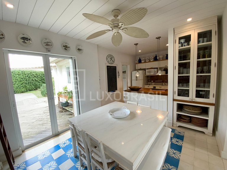 LUXOBRASIL #BZ44 Casa Rosé 05 Suites Praia Rasa Alquiler de