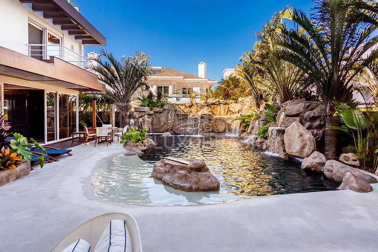 LUXOBRASIL #JR08 Blue Heart Mansion - Jurerê Internacional H