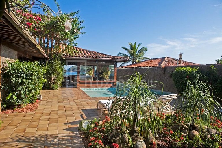 LUXOBRASIL #BZ51 Vila Búzios Pé na Areia Vacation Rentals