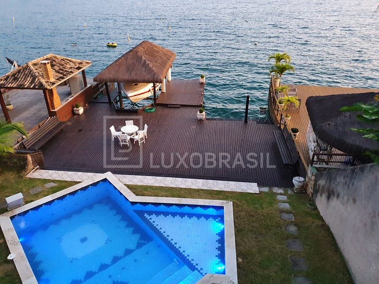 Casa Angra dos Reis 04 Suítes