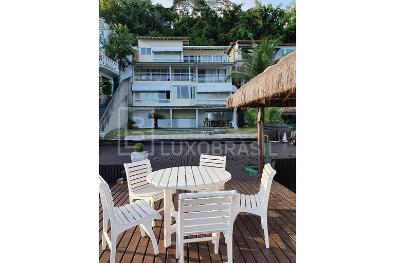 Casa Angra dos Reis 04 Suítes