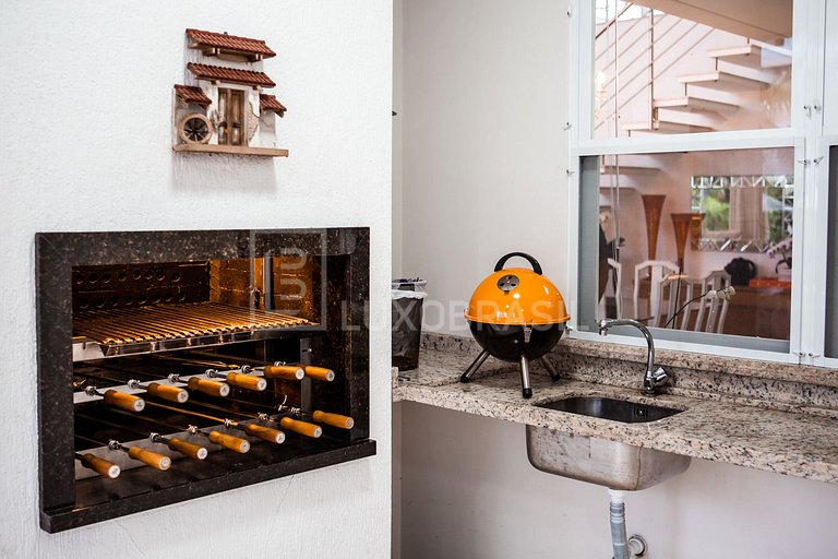 Casa Celebrare – 6 Quartos em Jurerê Internacional