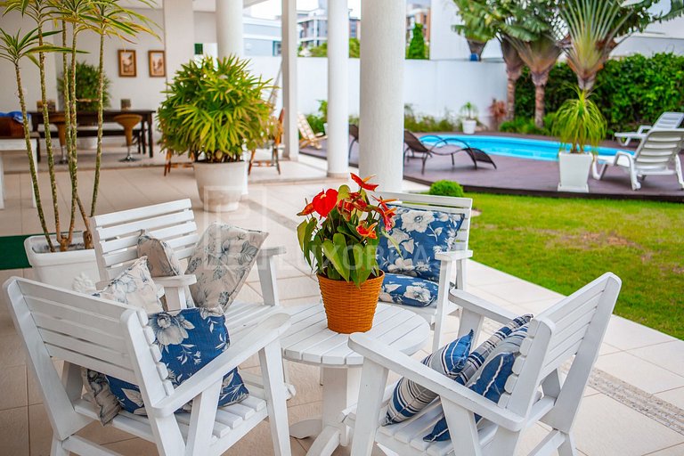 Casa Celebrare – 6 Quartos em Jurerê Internacional