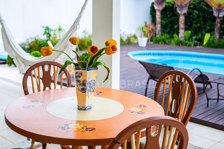 Casa Celebrare – 6 Quartos em Jurerê Internacional