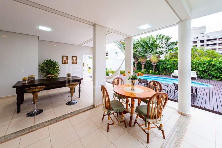 Casa Celebrare – 6 Quartos em Jurerê Internacional