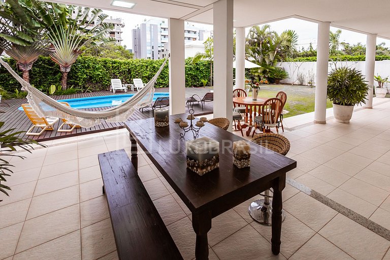 Casa Celebrare – 6 Quartos em Jurerê Internacional