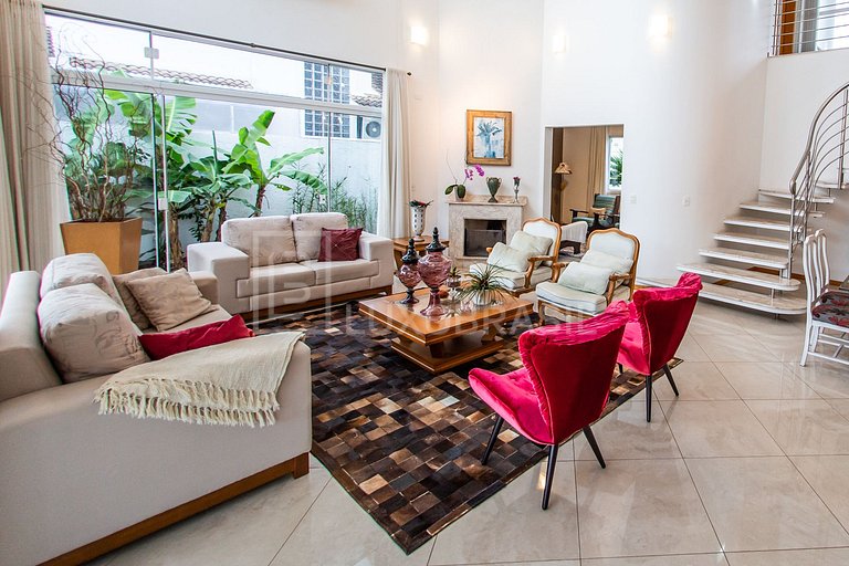 Casa Celebrare – 6 Quartos em Jurerê Internacional