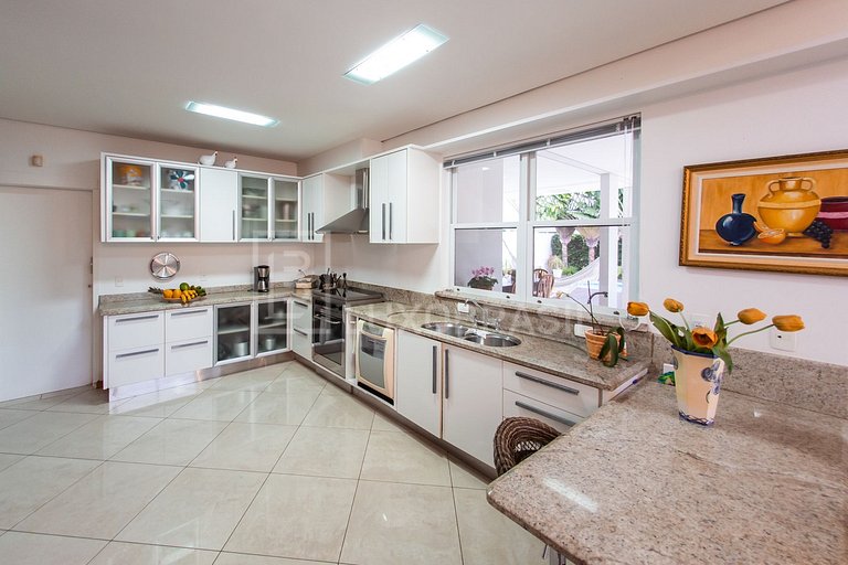 Casa Celebrare – 6 Quartos em Jurerê Internacional