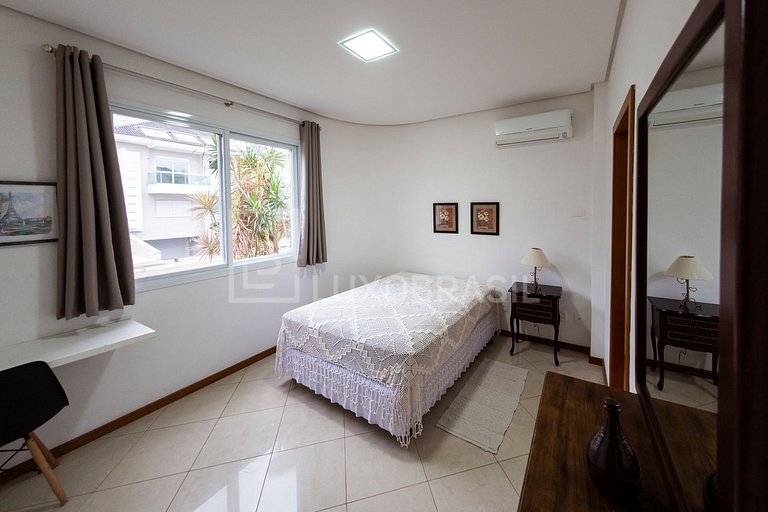 Casa Celebrare – 6 Quartos em Jurerê Internacional