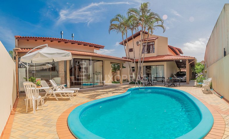 Casa Aconchego Jurerê – 4 Quartos em Jurerê Internacional