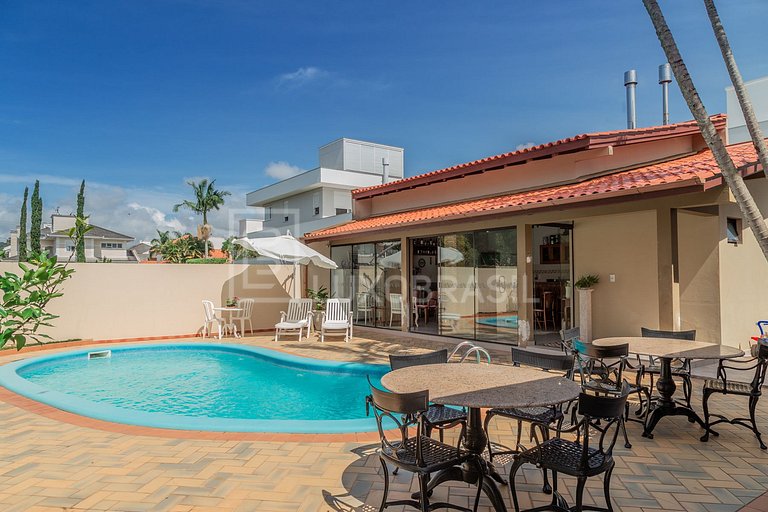 Casa Aconchego Jurerê – 4 Quartos em Jurerê Internacional