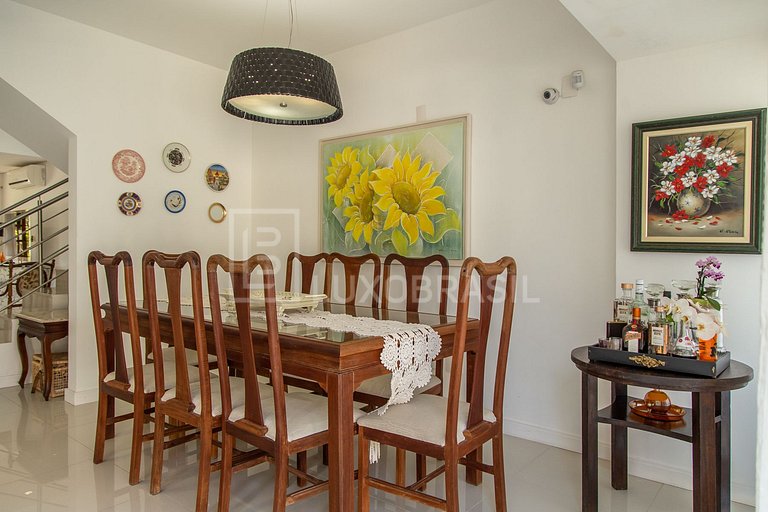 Casa Aconchego Jurerê – 4 Quartos em Jurerê Internacional