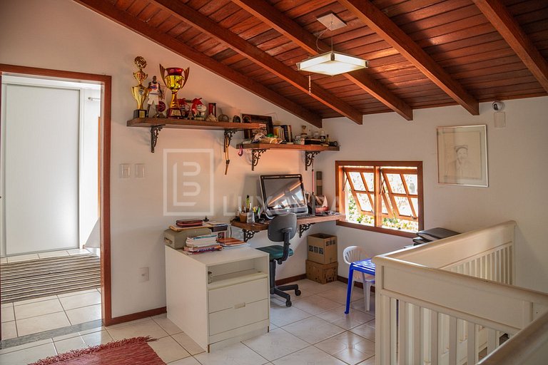 Casa Aconchego Jurerê – 4 Quartos em Jurerê Internacional