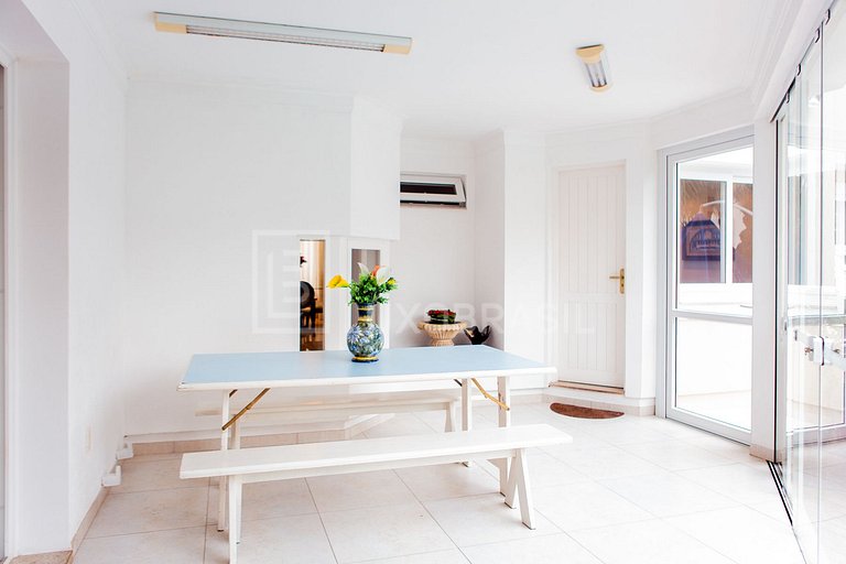 Casa Oasis – 5 Quartos em Jurerê Internacional