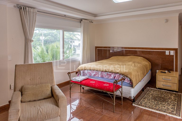 Casa Oasis – 5 Quartos em Jurerê Internacional