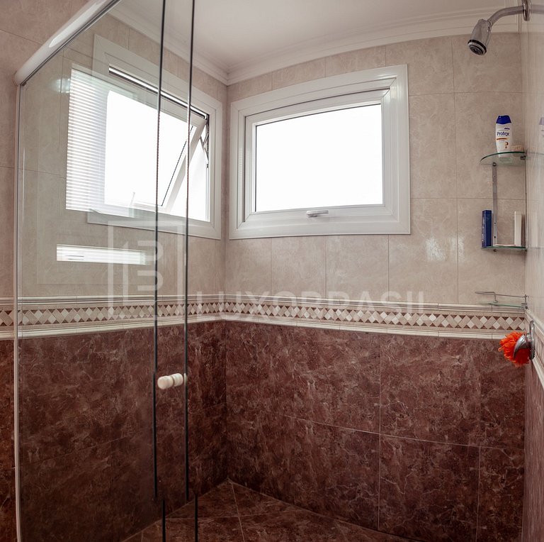 Casa Oasis – 5 Quartos em Jurerê Internacional