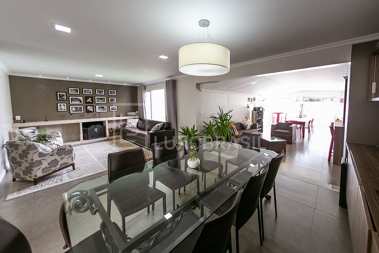 Casa Bella – 4 Quartos em Jurerê Internacional