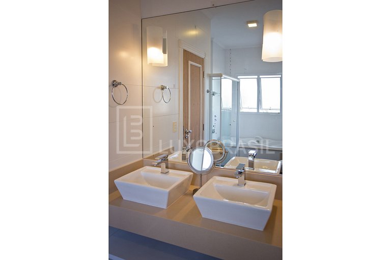 LB - JR15 House Real Estate - Jurerê Internacional House Vac