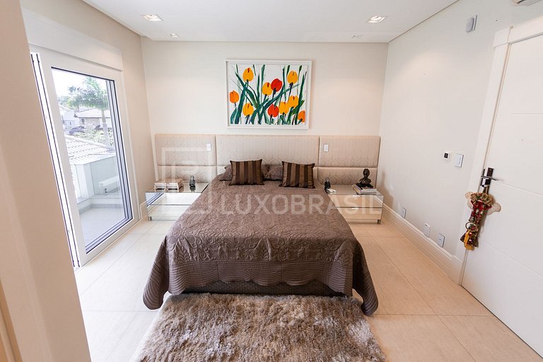 Casa Pérola – 4 Suítes em Jurerê Internacional