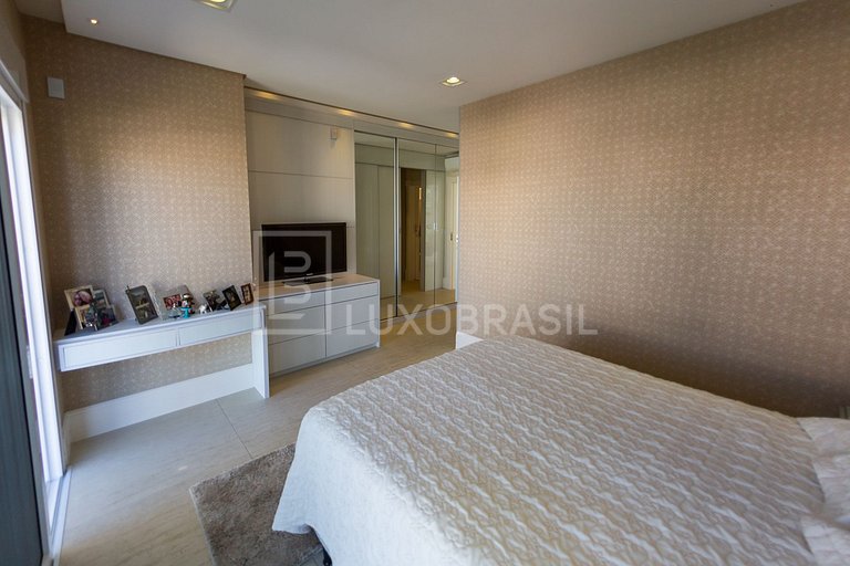 Casa Pérola – 4 Suítes em Jurerê Internacional