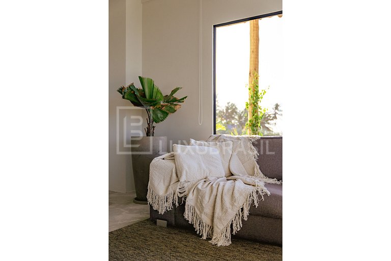LB- CE03 Makena Beach House Foot in the Sand 06 Bedrooms Vac