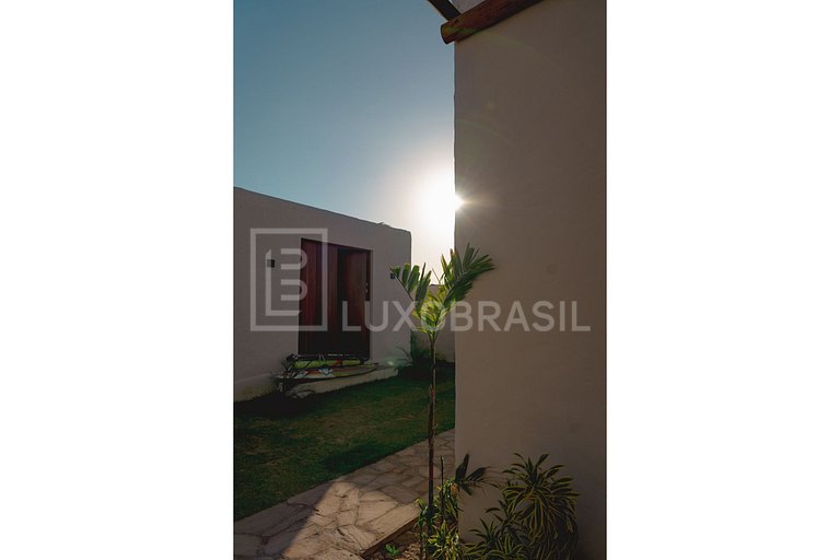 LUXOBRASIL #CE03 Makena Beach House Foot in the Sand 06 Bedr