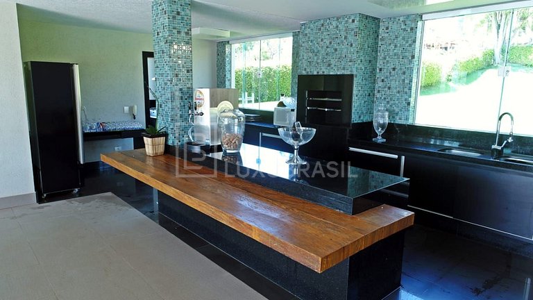 Mansão Escarpas do Lago – Luxo em Capitólio MG